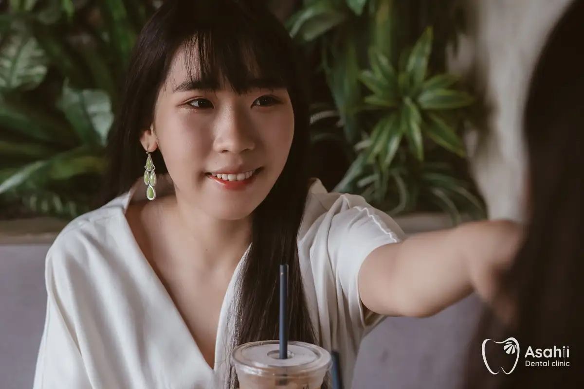 Frequent cold or acidic drinks such as iced coffee can make tooth sensitivity worse